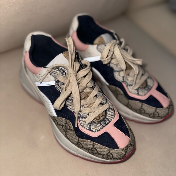 Gucci WOMEN'S RHYTON SNEAKER - Picture 1 of 6